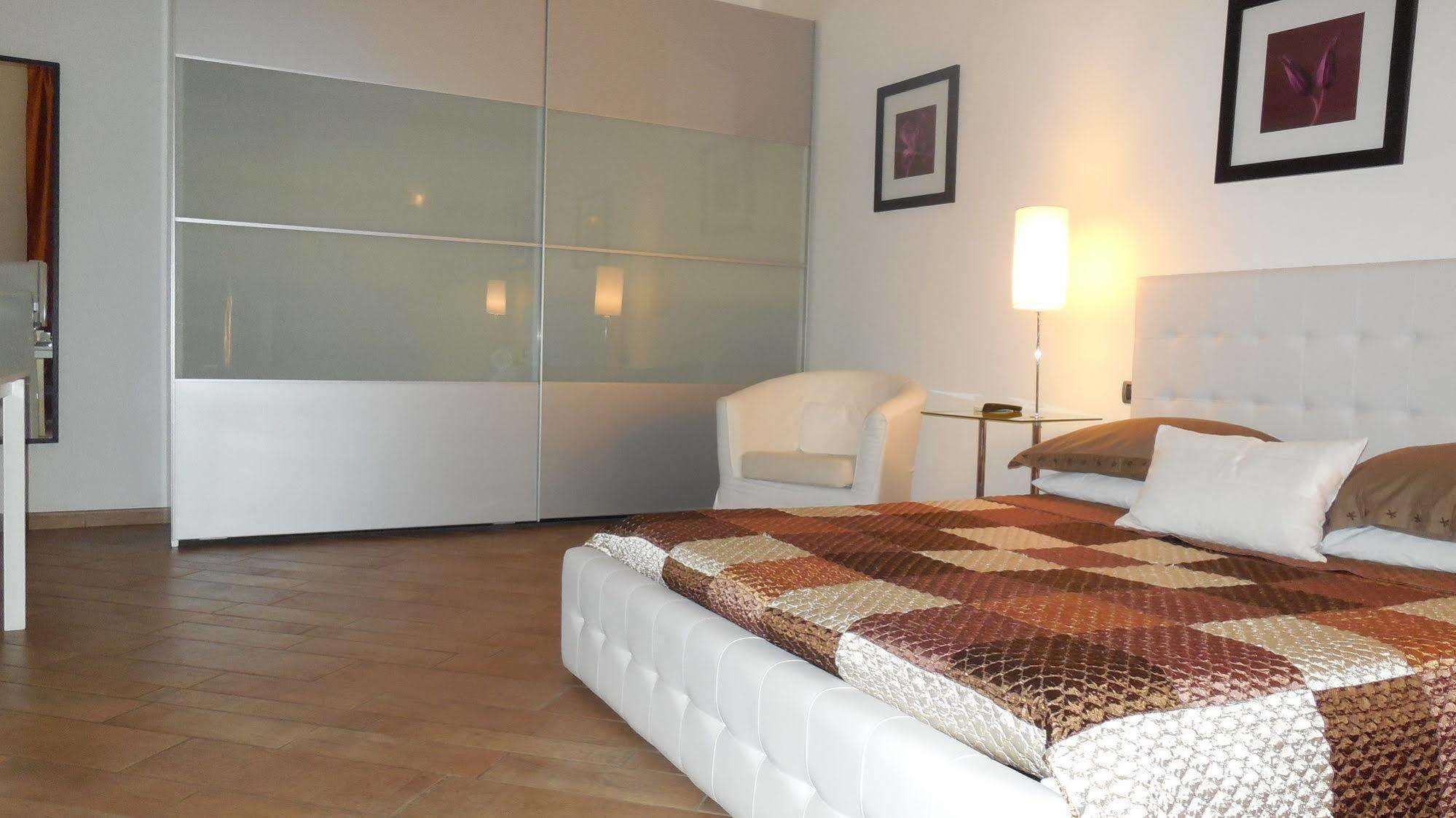 Tridente Rooms Roma Esterno foto