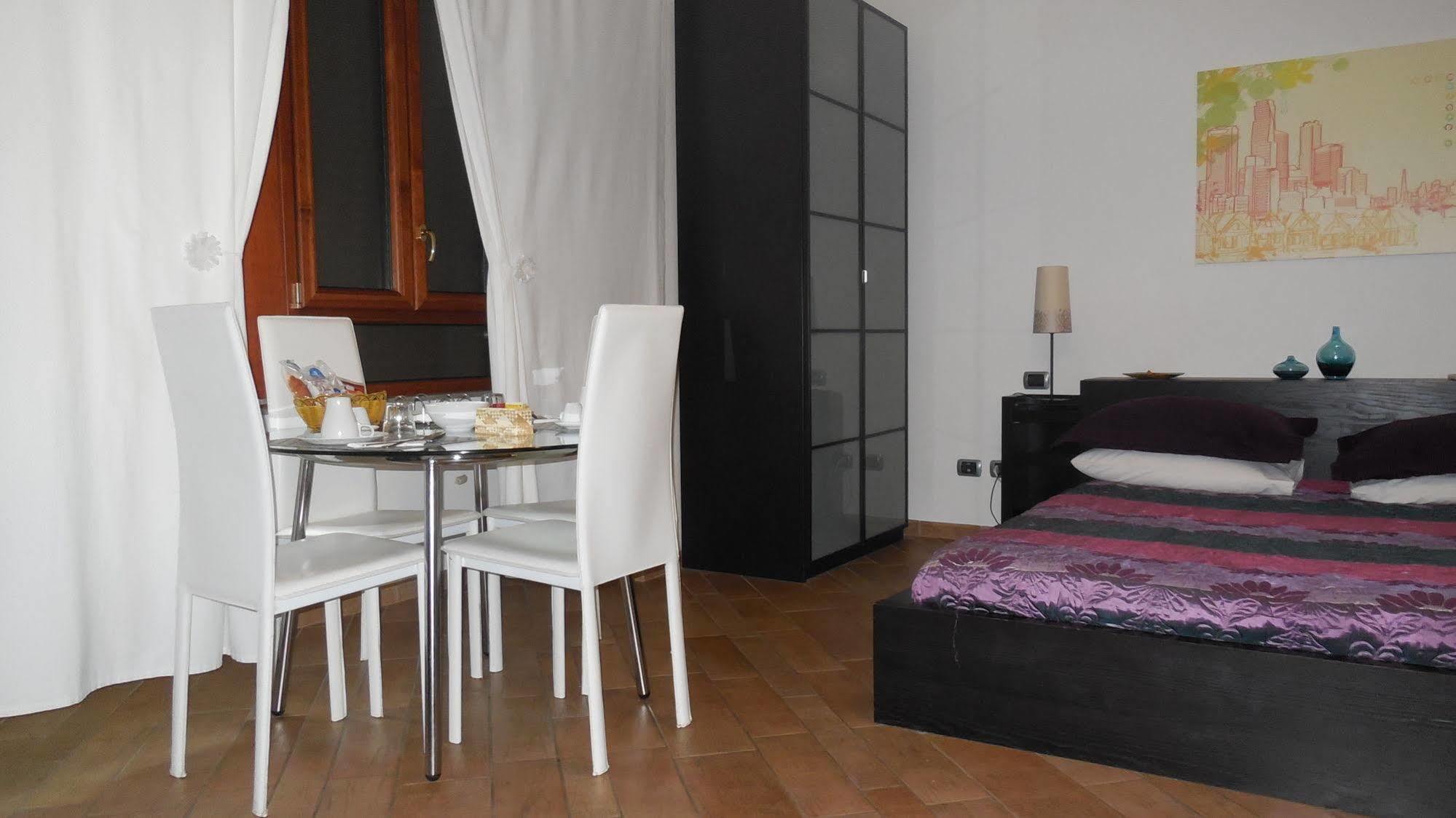 Tridente Rooms Roma Esterno foto