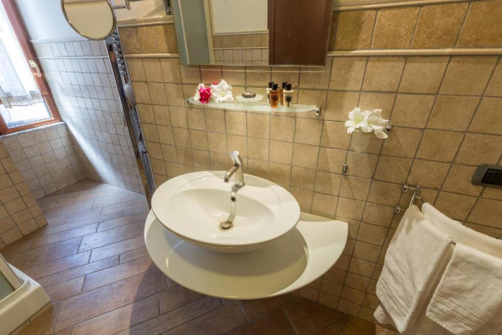 Tridente Rooms Roma Esterno foto